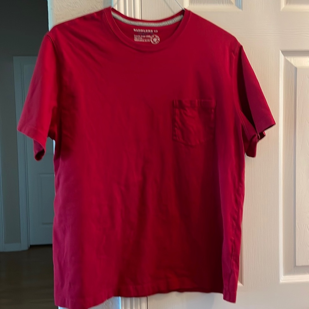 Saddlebred, red short sleeve pocketed T-shirt L